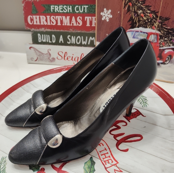 🖤 Vintage 80's Bally Switzerland Lamb Leather Kitten Heel Pumps, Black, 7N - Picture 3 of 16